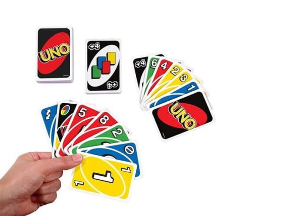 Jouer au Uno